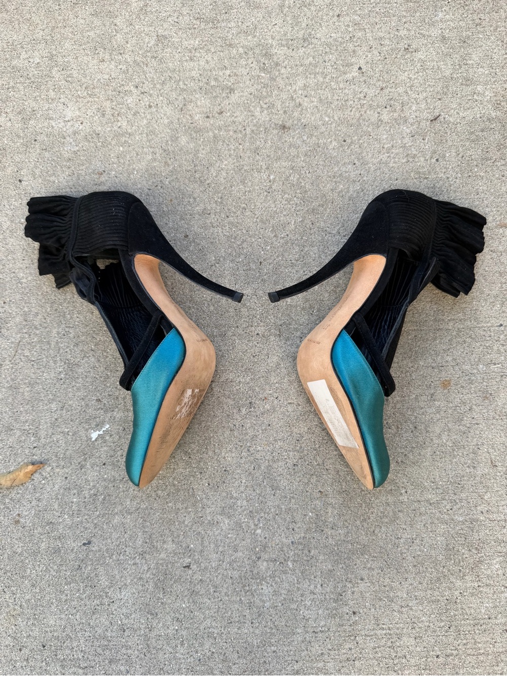 Vintage Rare Manolo Blahnik Black & Teal Silk Dramatic Stiletto Pumps - Picture 3 of 7